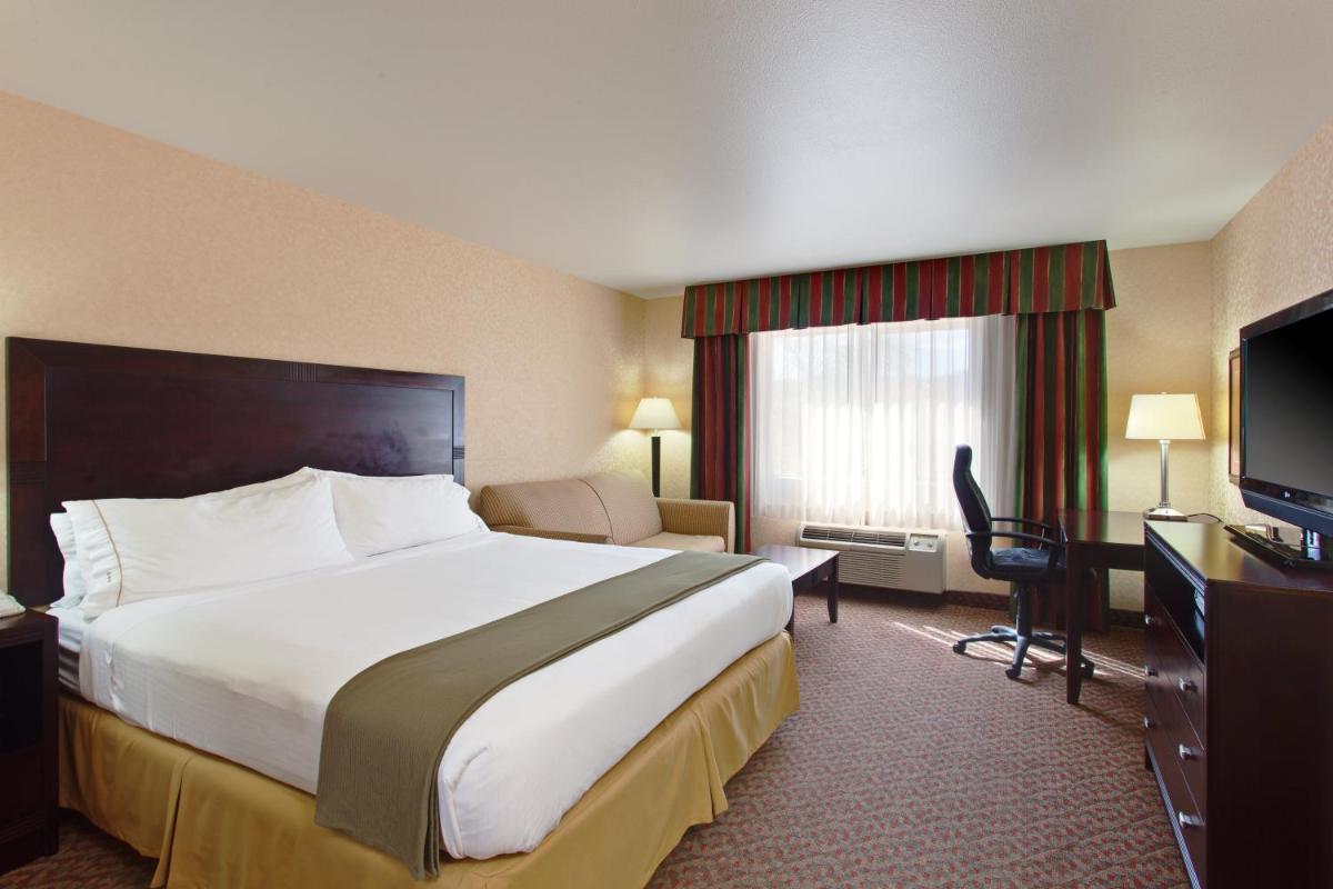 Photo - Holiday Inn Express Temecula, an IHG Hotel