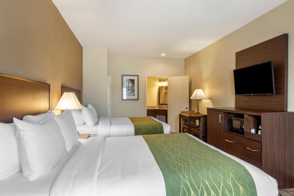 Photo - Comfort Inn & Suites Orange County John Wayne Airport