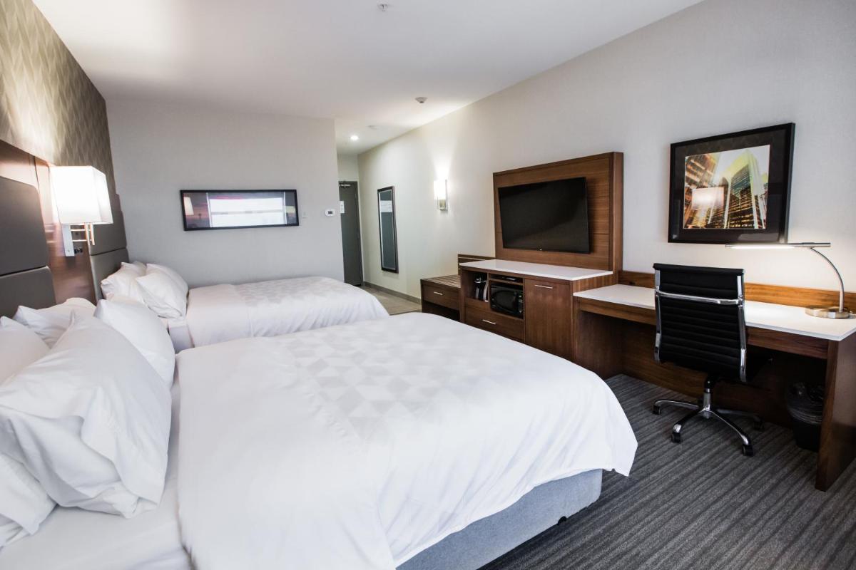 Photo - Holiday Inn Hotel & Suites Calgary South - Conference Ctr, an IHG Hotel