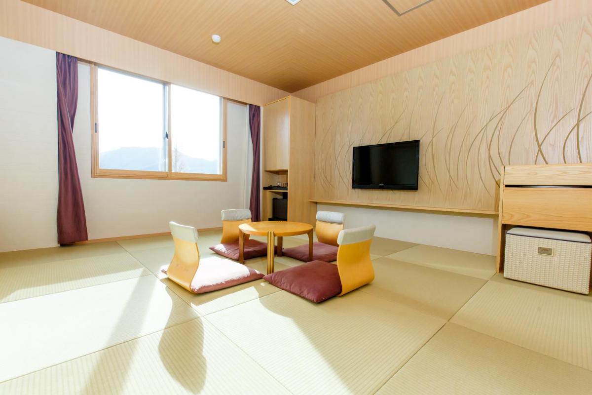 Photo - Hakone Lake Hotel