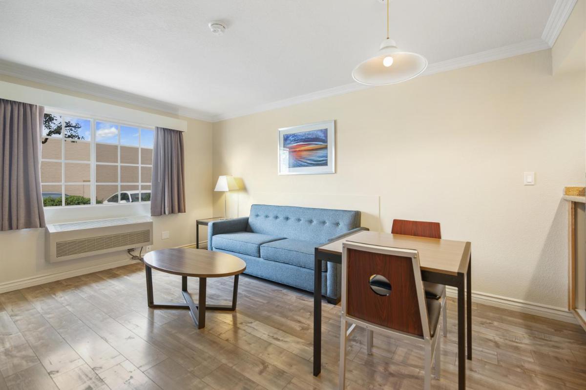 Foto - SureStay Hotel by Best Western Fontana