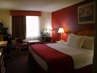 Photo - Best Western Center Inn