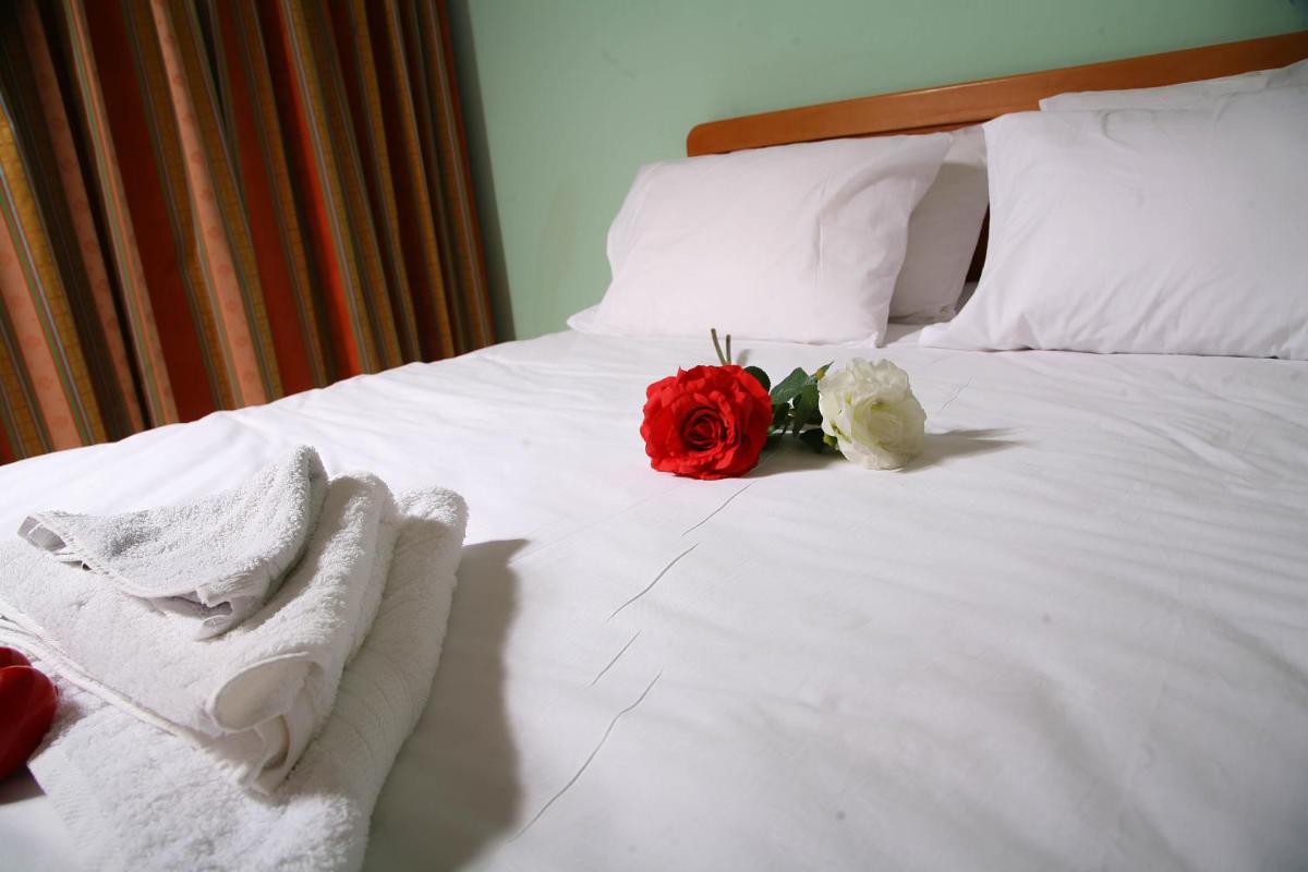 Photo - Arabian Suites