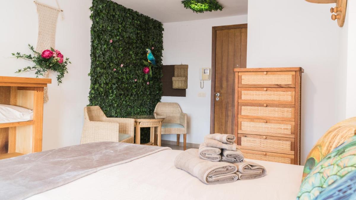 Photo - Banana Beach Patacona