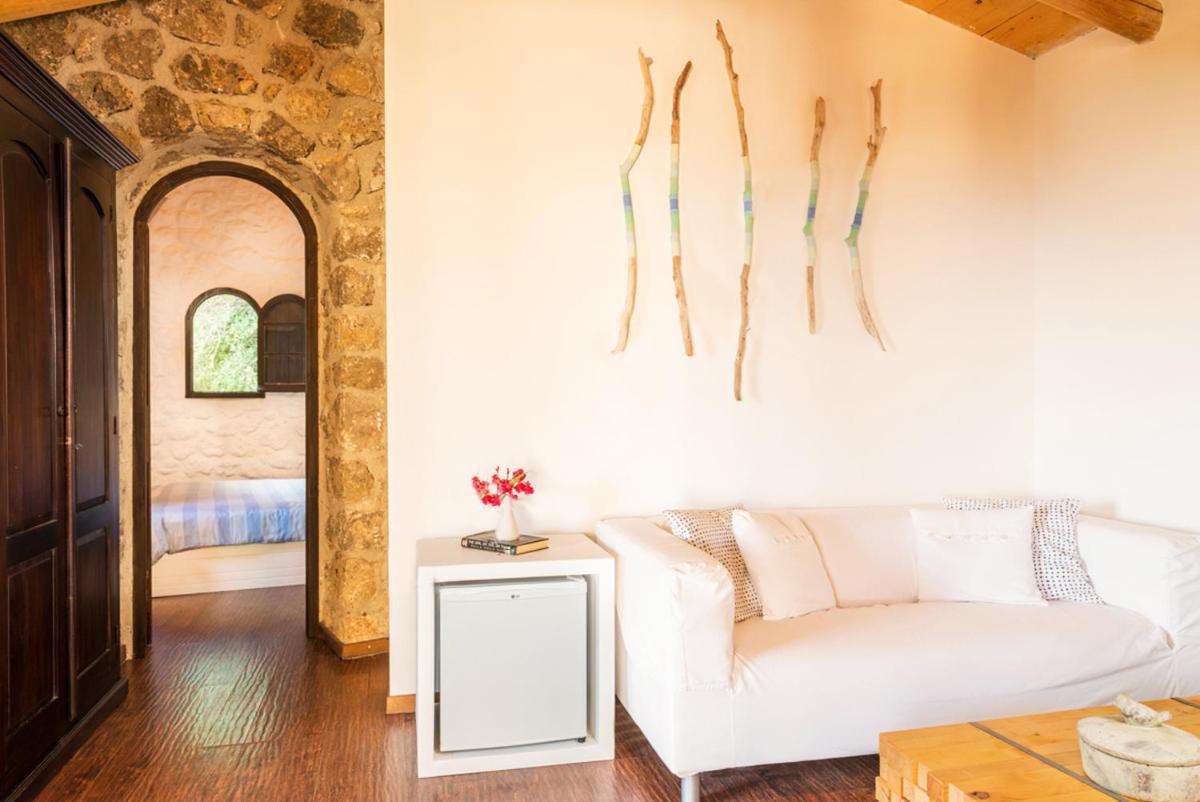 Photo - VILLA BOURNELLA -Idyllic Open Air 2BD Villa with Beachview