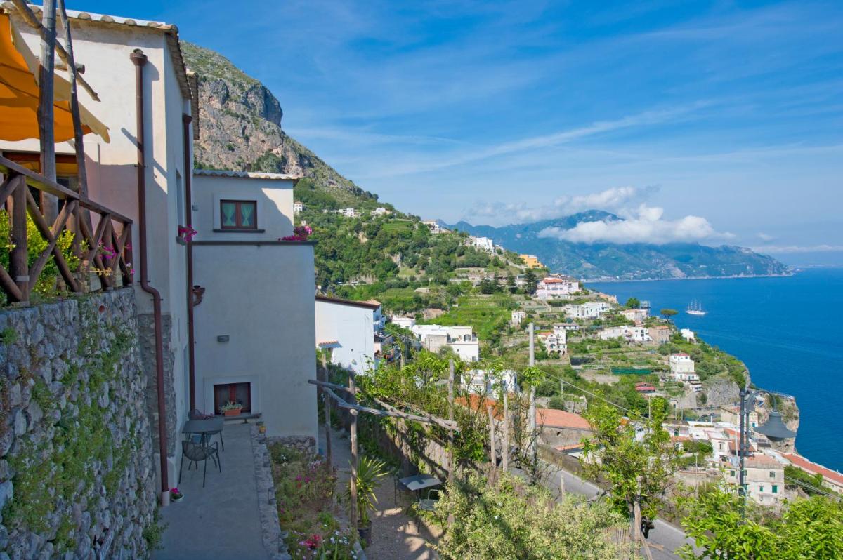 Photo - L'Antico Borgo Dei Limoni