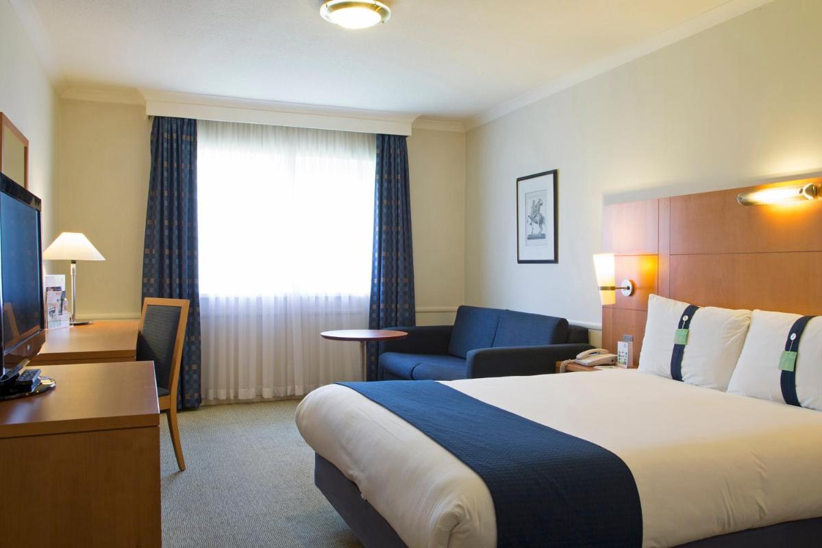 Photo - Holiday Inn Guildford, an IHG Hotel