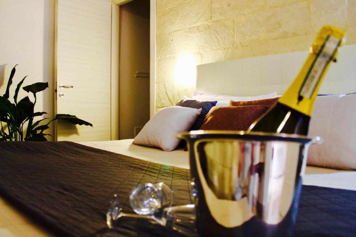 Photo - UP Room&Suite