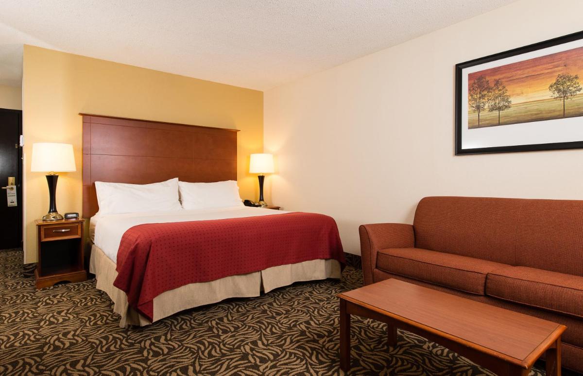 Photo - Holiday Inn Wilmington-Market Street, an IHG Hotel