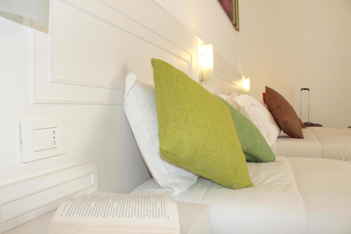 Photo - UP Room&Suite