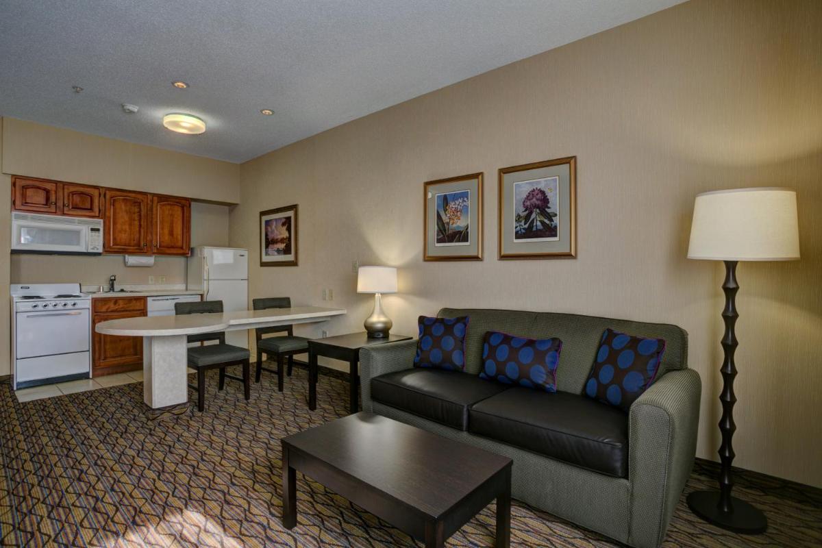 Photo - Holiday Inn Milwaukee Airport, an IHG Hotel