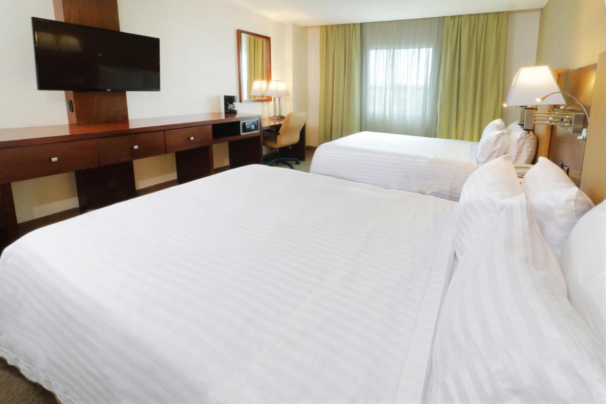 Photo - Holiday Inn Hotel & Suites Hermosillo Aeropuerto, an IHG Hotel