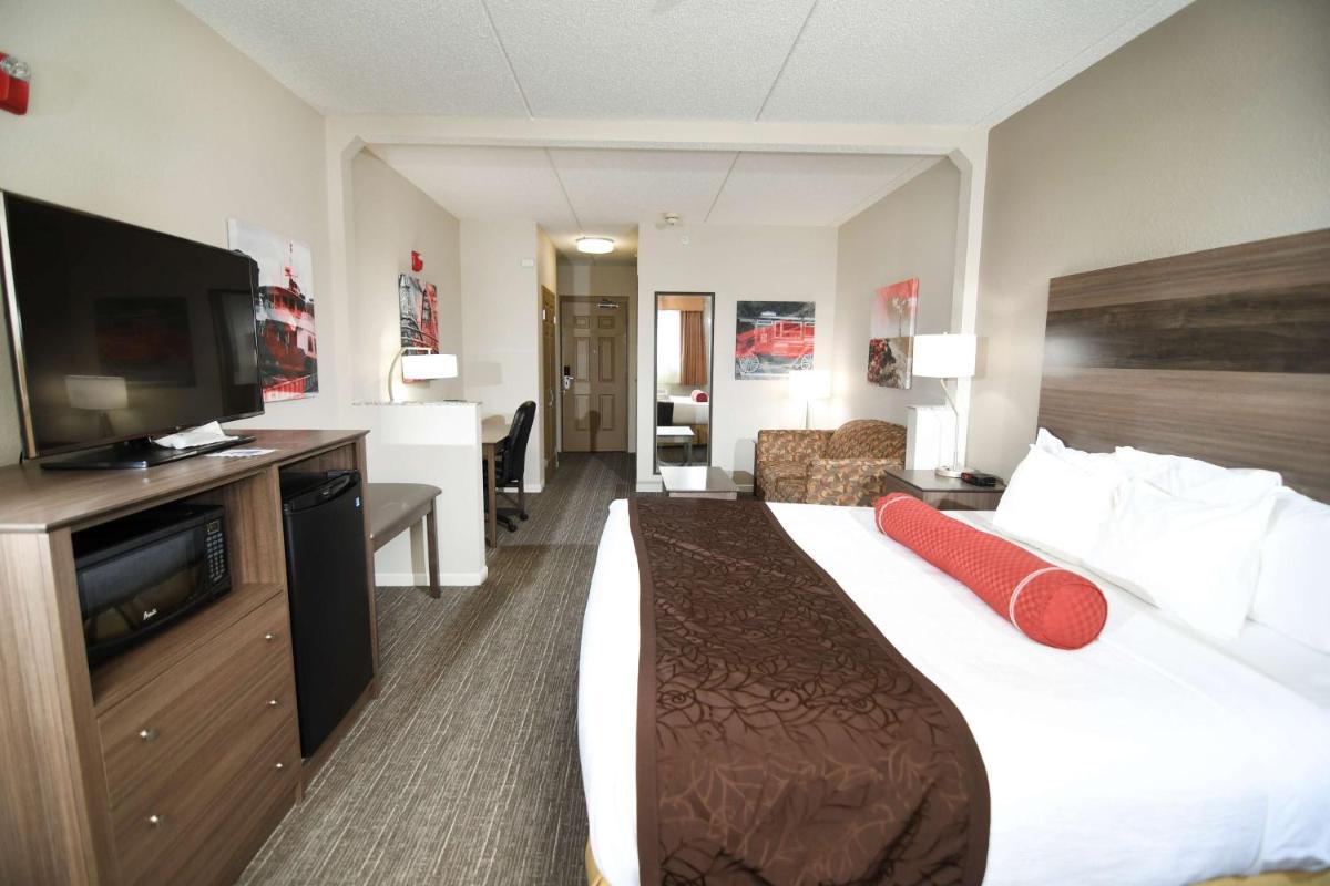 Photo - Best Western Plus Sandusky Hotel & Suites