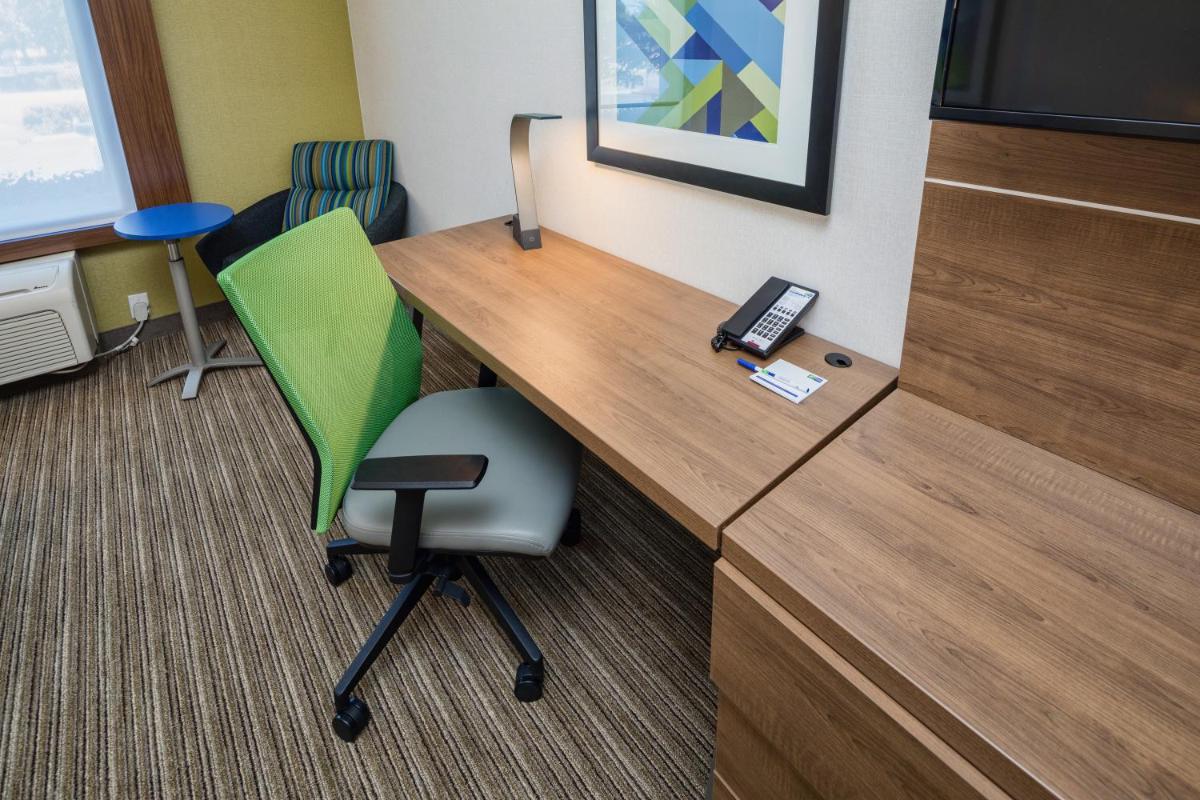 Photo - Holiday Inn Express Hotel & Suites Modesto-Salida, an IHG Hotel