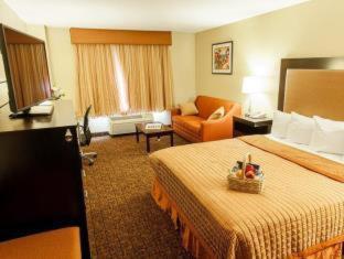 Photo - Best Western Escondido Hotel