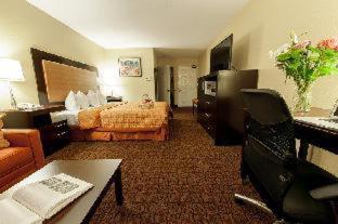 Photo - Best Western Escondido Hotel