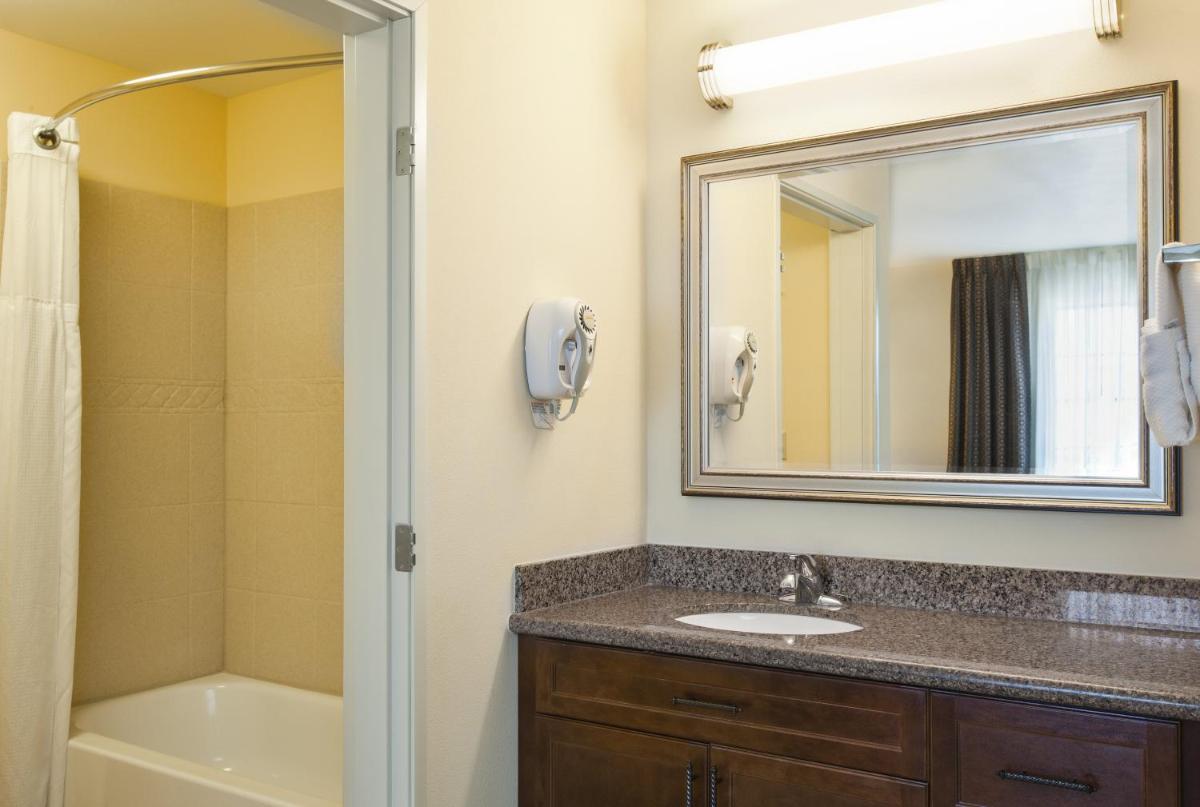 Photo - Staybridge Suites El Paso Airport, an IHG Hotel