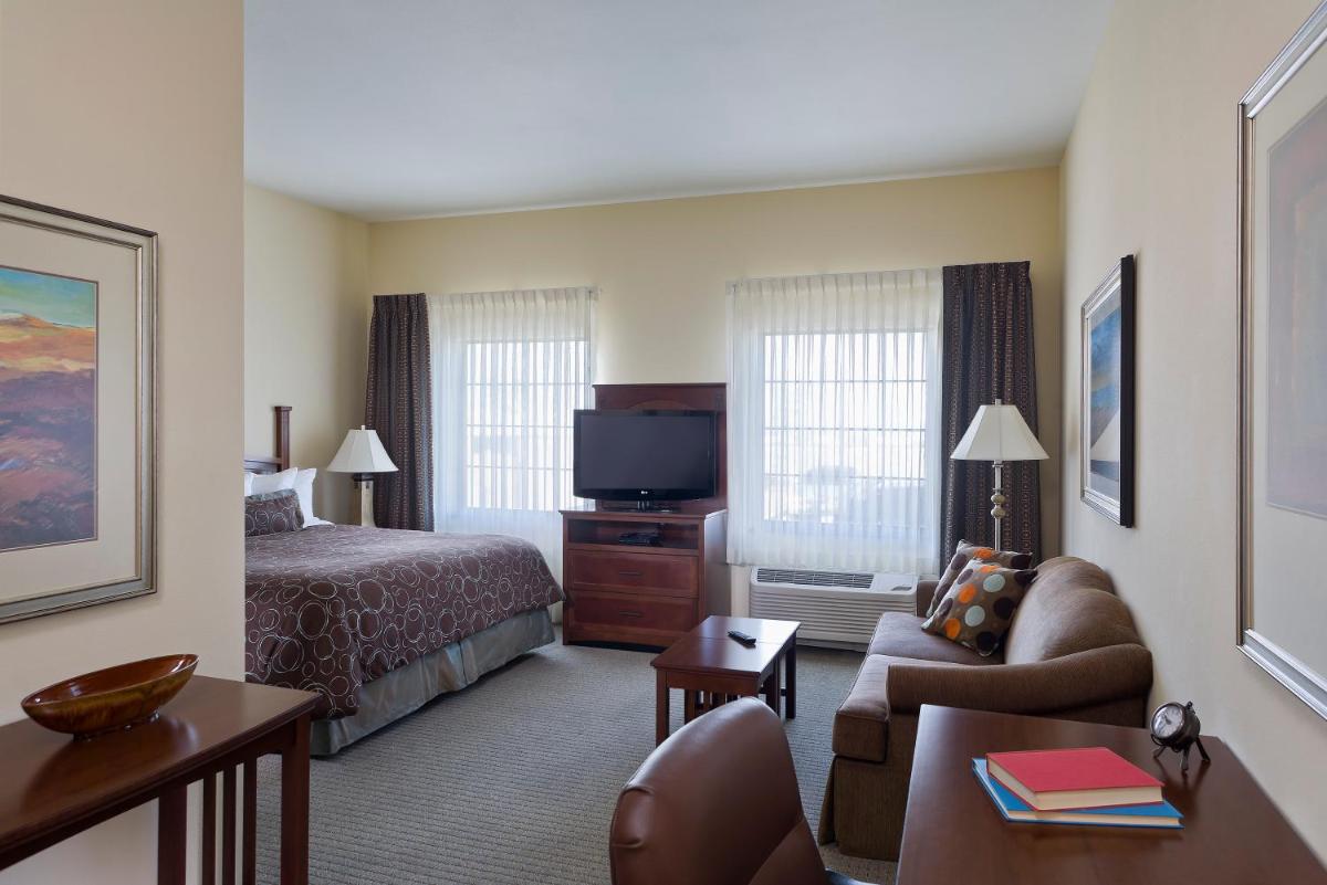 Photo - Staybridge Suites El Paso Airport, an IHG Hotel