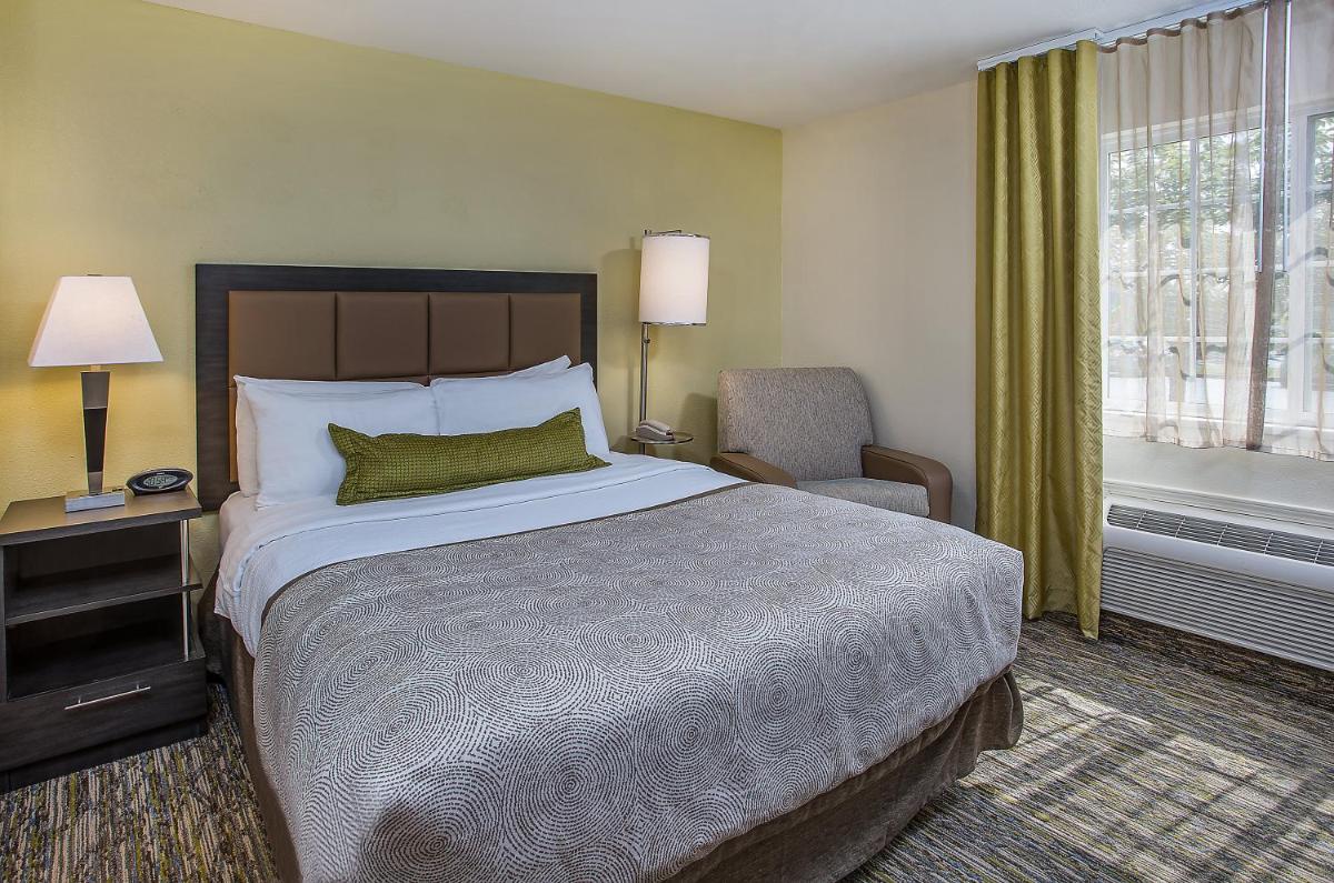 Photo - Candlewood Suites Louisville Airport, an IHG Hotel