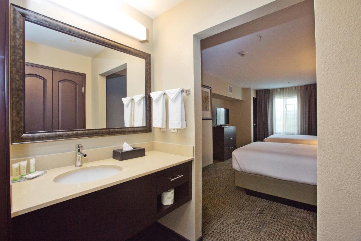 Photo - Staybridge Suites Austin South Interstate Hwy 35, an IHG Hotel