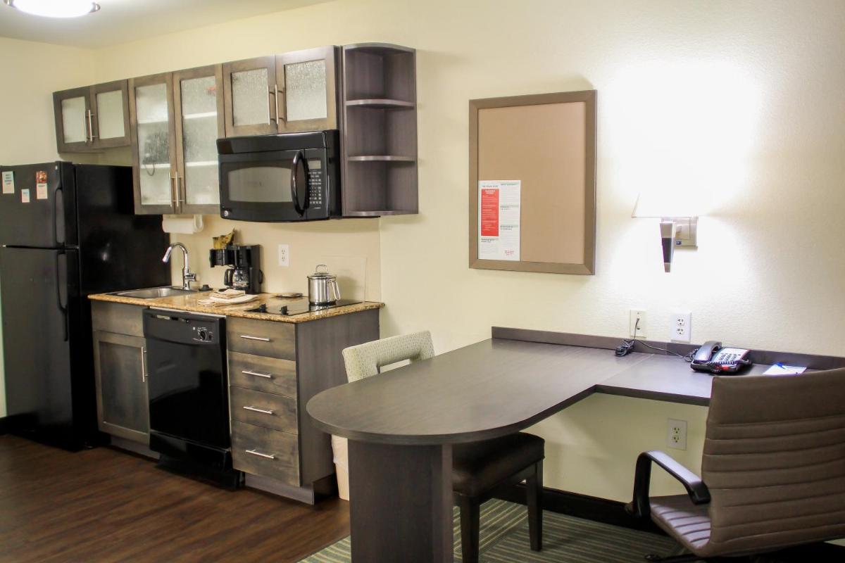 Photo - Candlewood Suites Richmond North-Glen Allen, an IHG Hotel