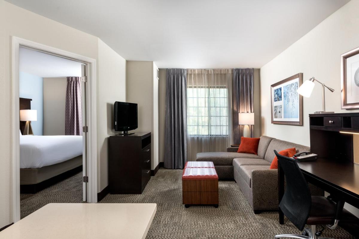 Photo - Staybridge Suites Chantilly Dulles Airport, an IHG Hotel