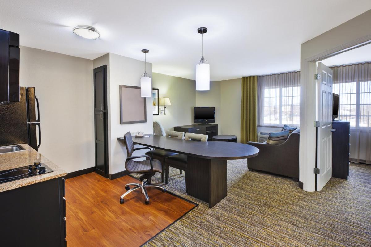 Photo - Candlewood Suites Indianapolis Airport, an IHG Hotel