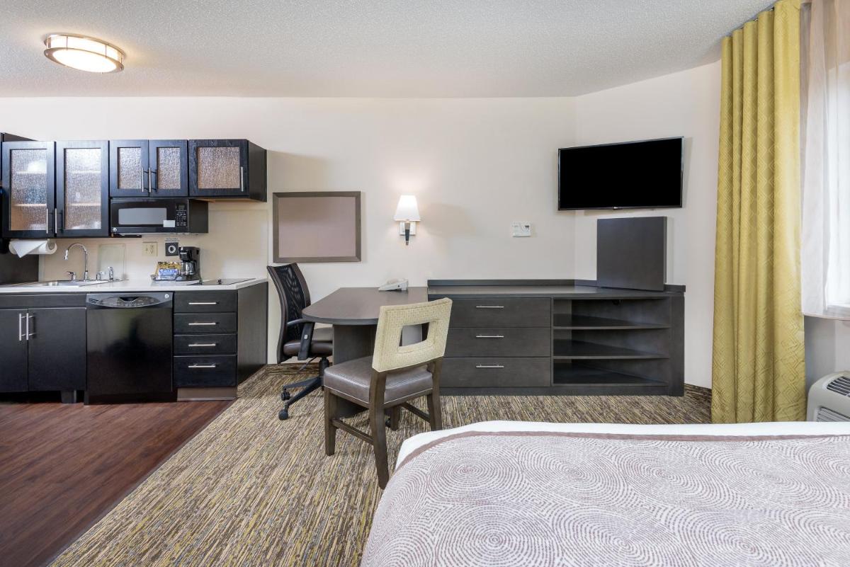 Photo - Candlewood Suites Sterling, an IHG Hotel