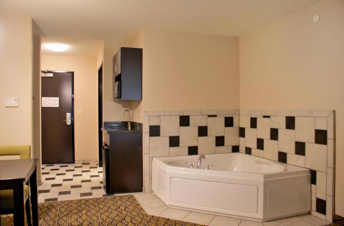 Photo - Holiday Inn Express Tulsa South Bixby, an IHG Hotel