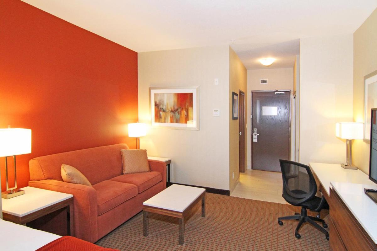 Photo - Holiday Inn Express and Suites Calgary University, an IHG Hotel