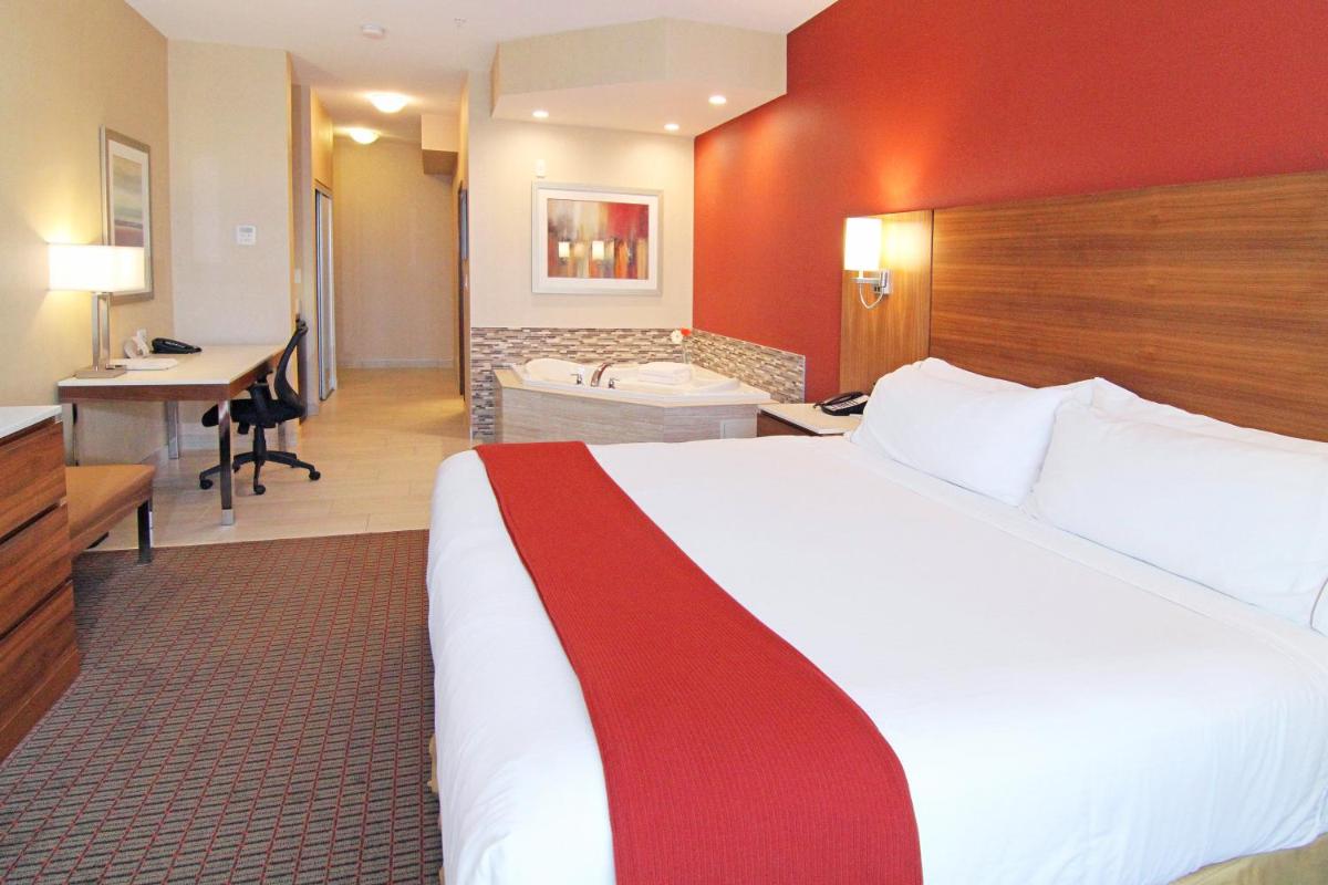 Photo - Holiday Inn Express and Suites Calgary University, an IHG Hotel