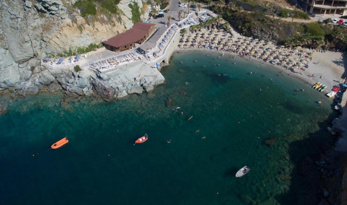 Athina Palace Resort & Spa photo 4