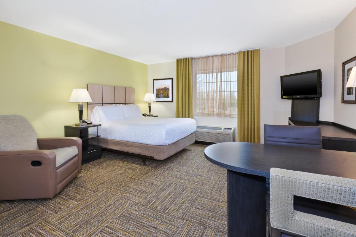 Photo - Candlewood Suites Polaris, an IHG Hotel