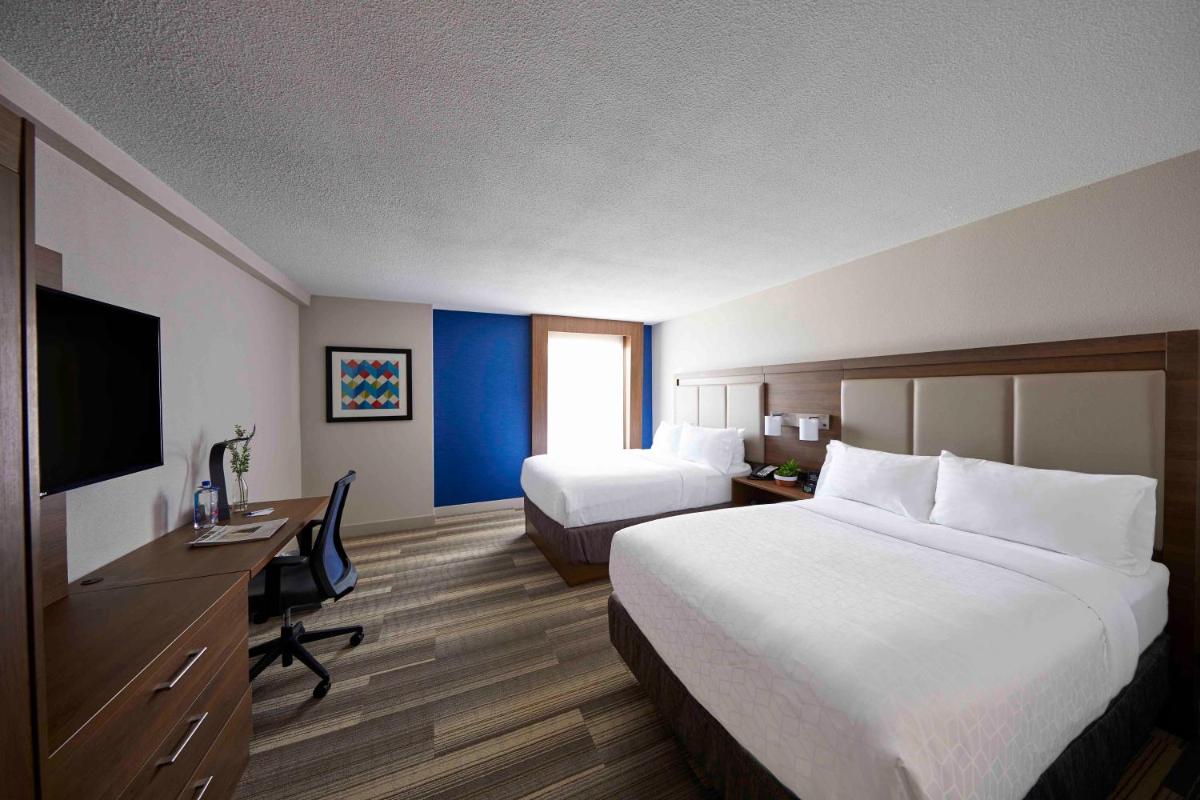 Photo - Holiday Inn Express Nashville-Downtown Conference Center, an IHG Hotel