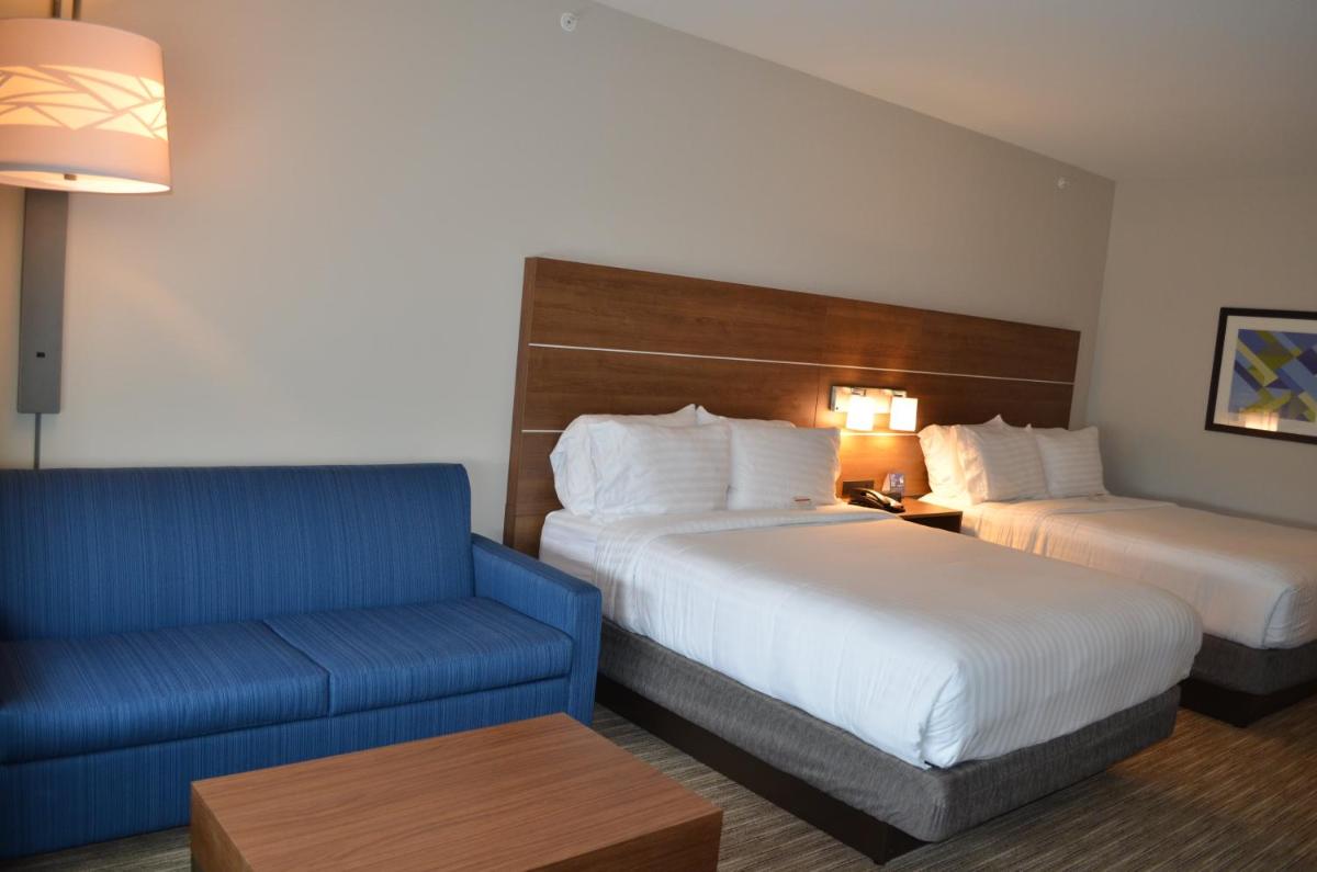 Photo - Holiday Inn Express & Suites - Charlotte NE - University Area, an IHG Hotel