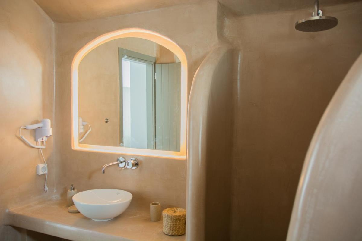 Photo - Amphitrite Suites Santorini