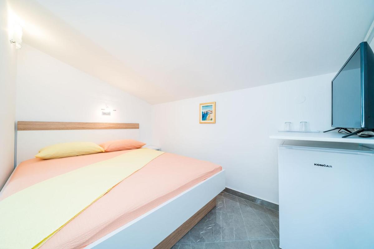 Photo - Rooms & Apartments Barišić