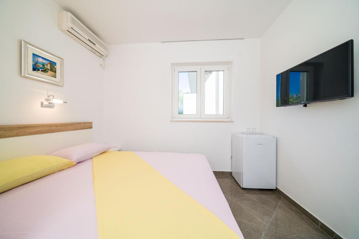 Photo - Rooms & Apartments Barišić