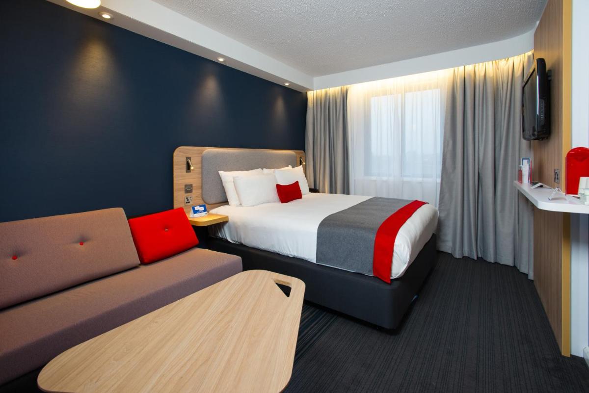 Foto - Holiday Inn Express London Luton Airport, an IHG Hotel