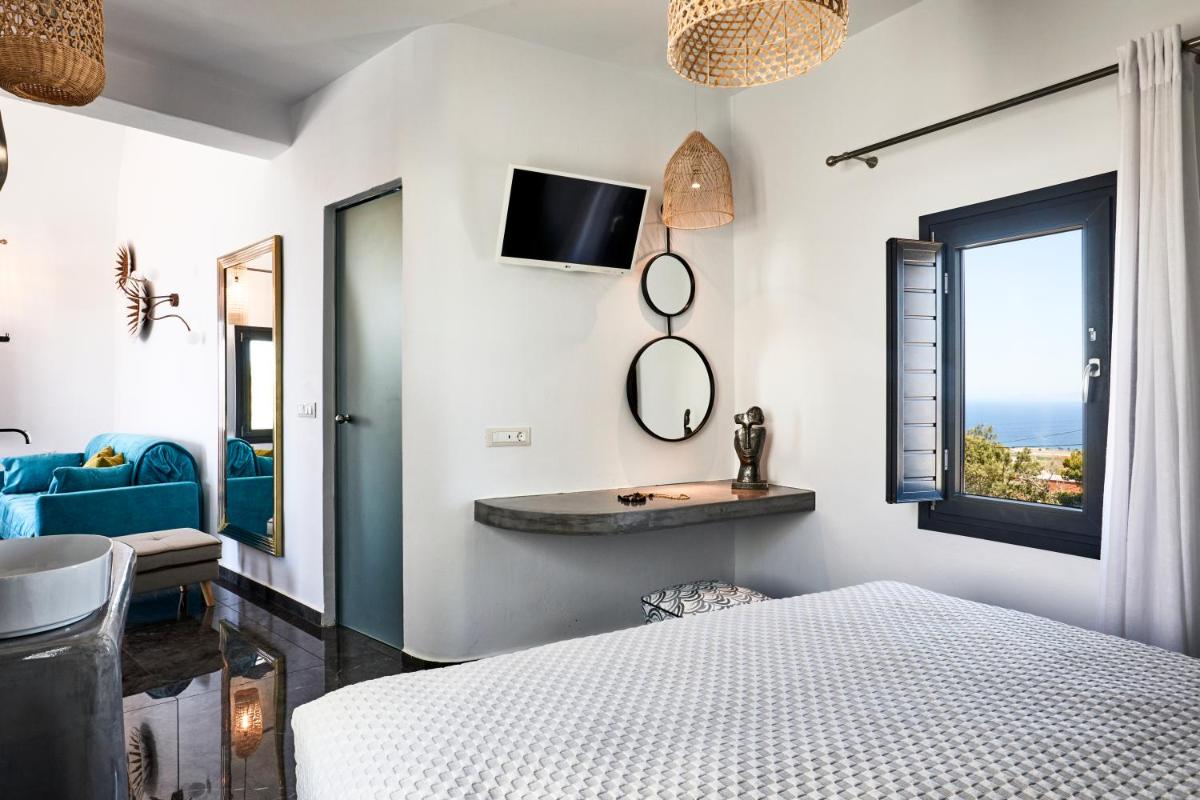 Photo - Oia Suites