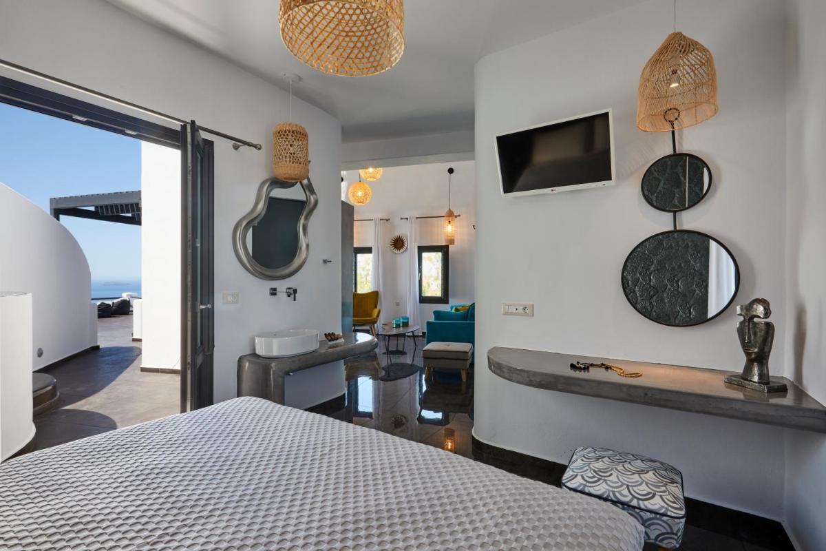 Photo - Oia Suites