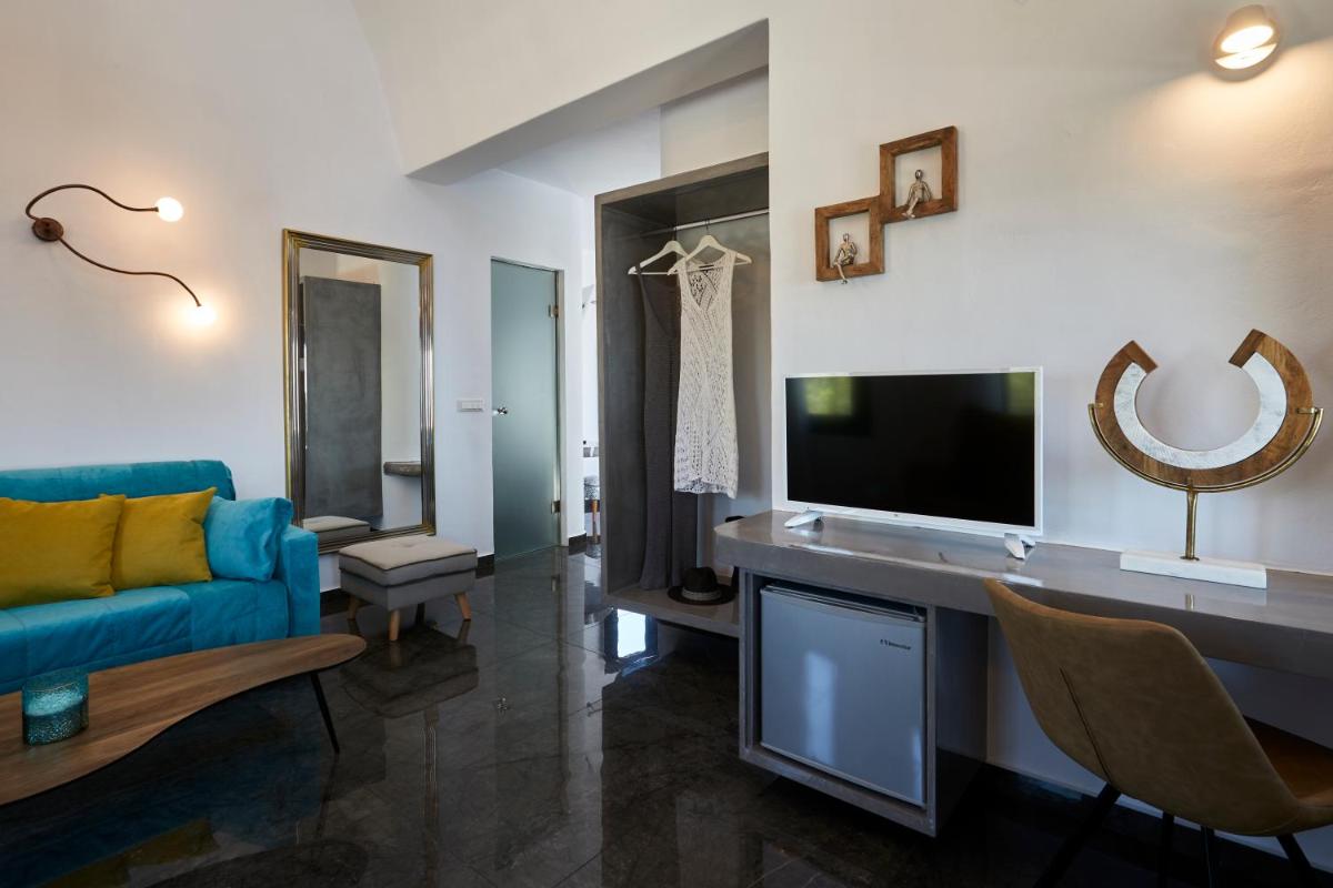 Photo - Oia Suites