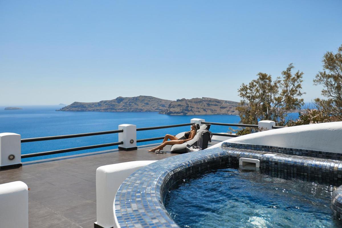 Photo - Oia Suites