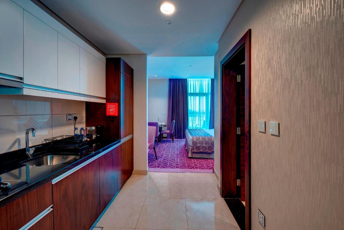 Photo - Royal Continental Suites Business Bay - Deluxe Apartments