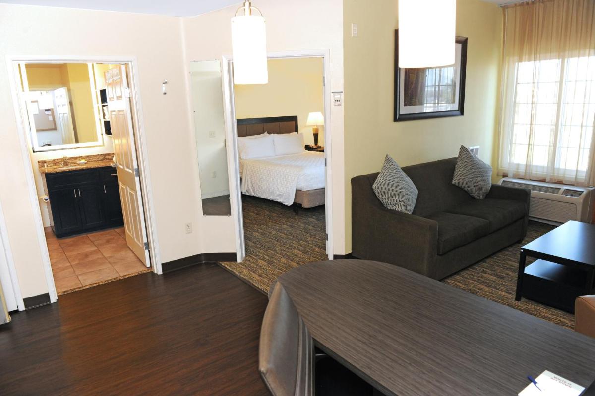 Photo - Candlewood Suites Santa Maria, an IHG Hotel