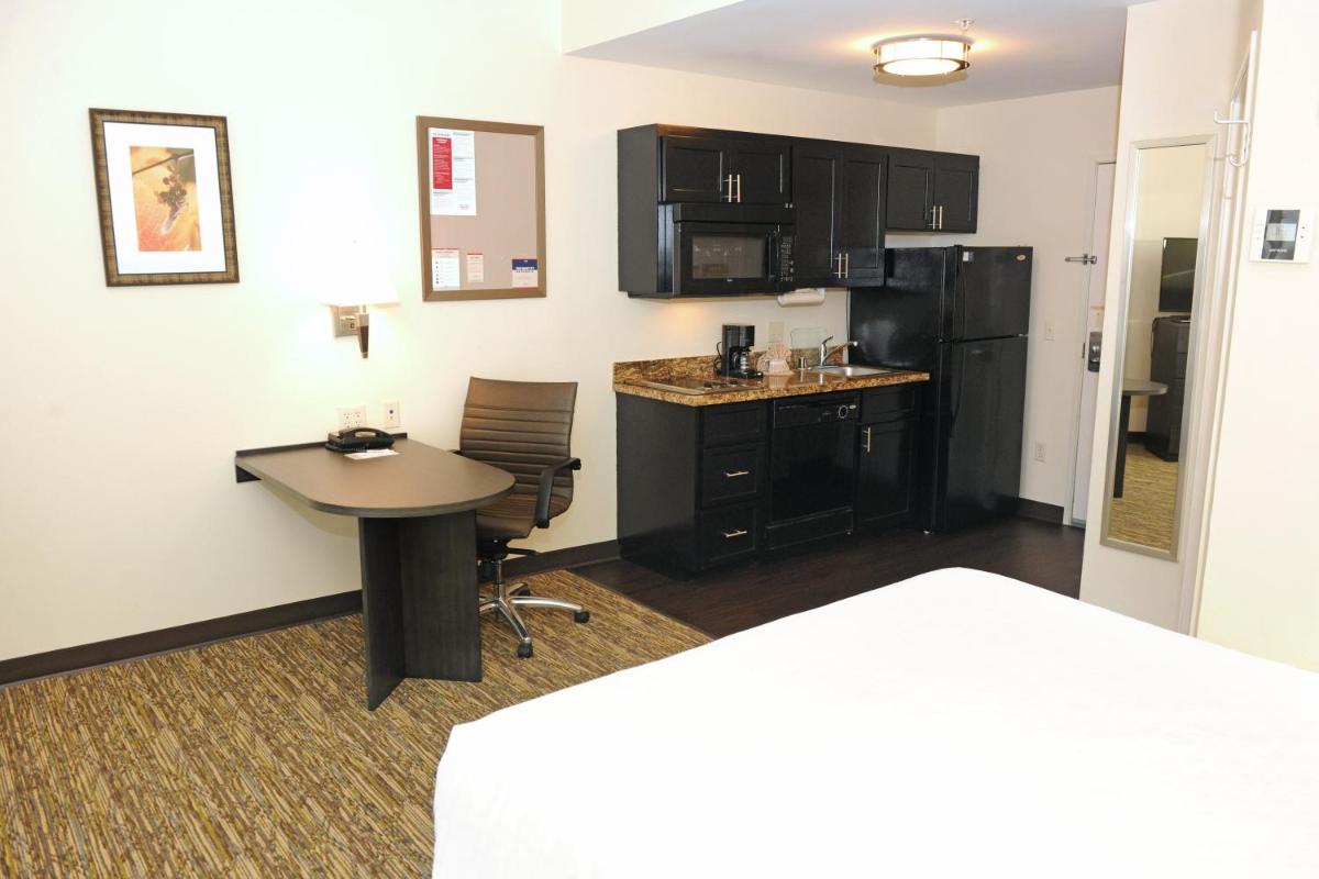 Photo - Candlewood Suites Santa Maria, an IHG Hotel