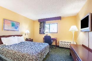 Photo - Days Inn by Wyndham Canastota Verona