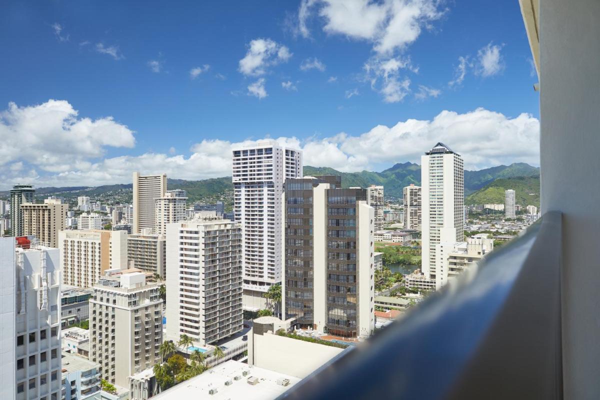 Photo - OUTRIGGER Waikiki Beachcomber Hotel