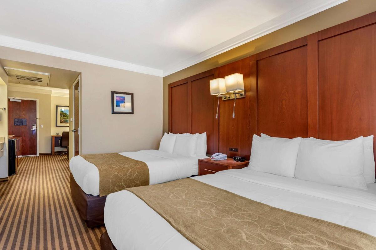 Photo - Comfort Suites Visalia Convention Center