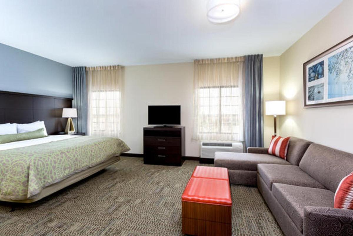 Photo - Staybridge Suites College Station, an IHG Hotel